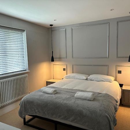 A Luxury 2 Bedroom Apartment Μπάρνετ Εξωτερικό φωτογραφία