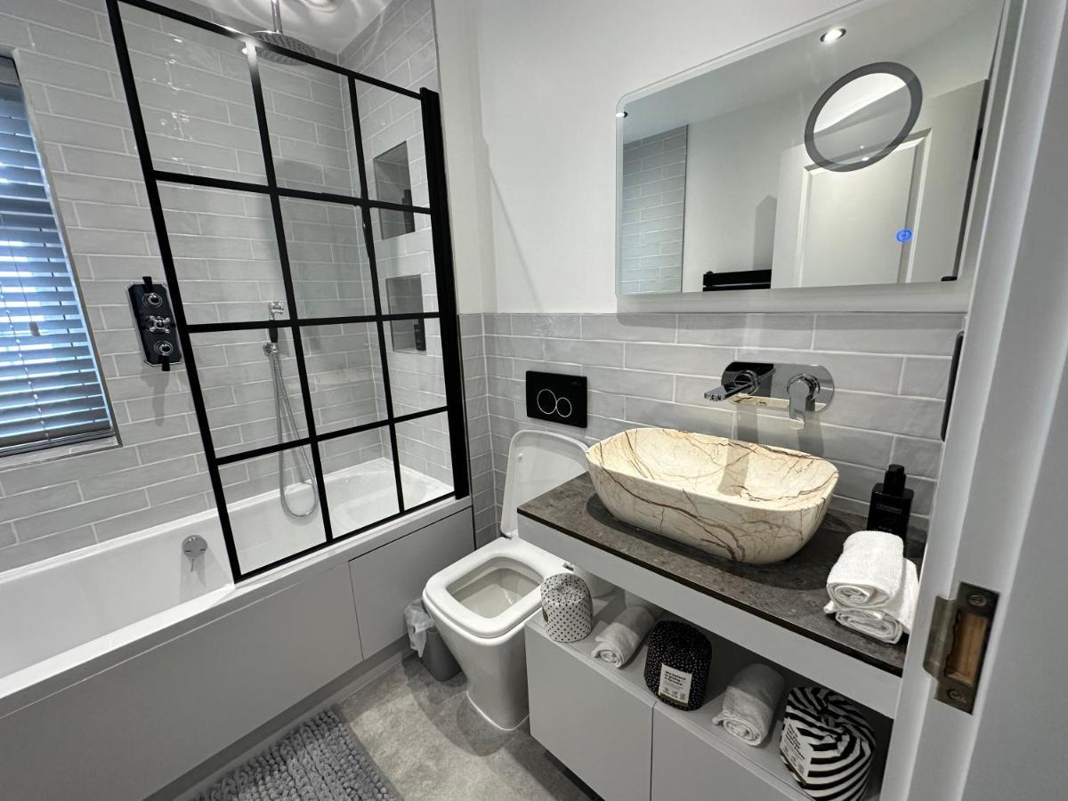 A Luxury 2 Bedroom Apartment Μπάρνετ Εξωτερικό φωτογραφία