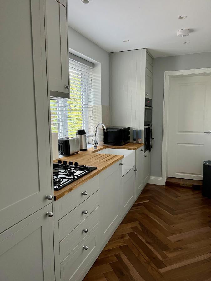 A Luxury 2 Bedroom Apartment Μπάρνετ Εξωτερικό φωτογραφία